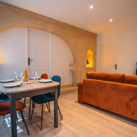 Apartment De Charme Les Halles De Nimes
